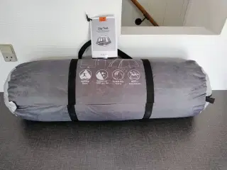 Day telt kun været pakket ud 