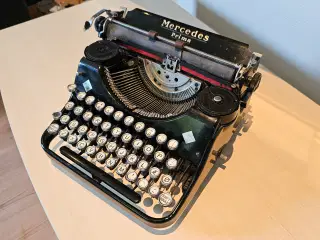 Smuk Antik Mercedes Prima Skrivemaskine til Salg