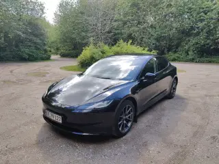 Tesla Model 3  RWD