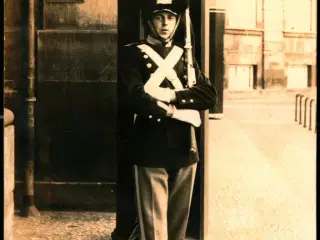 Garder paa Amalienborg - Fotokort u/n