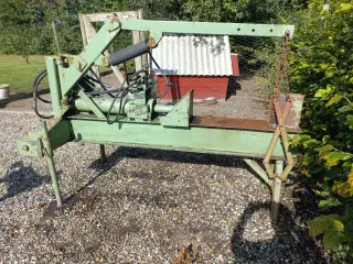 Brændekløver.  kraftig til  traktor