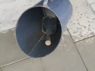 Koks spand med skovl