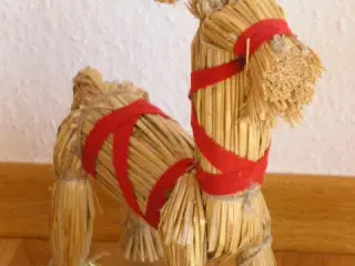 Stor og meget gl. Julebuk.