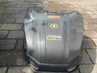 Stigs robotplæneklipper 225S
