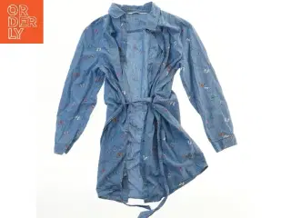 Langærmet skjorte med sommerfugle fra H&M (str. 140)