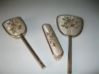 Ældre toiletbordssæt spejl+børster