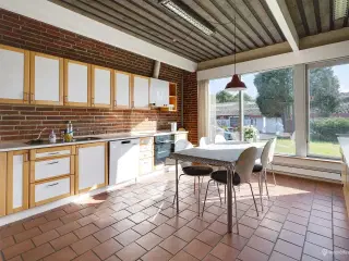Fleksible kontorlokaler i Erhvervscentret Silkeborg Syd - 10 min. kørsel til Silkeborg C og 25 min. til E45 Horsens S, Aarhus S og V samt Skanderborg.