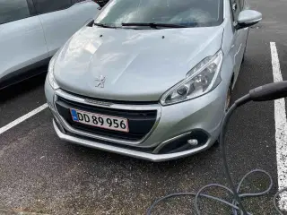 Peugeot 208 Active 1.6.diesel