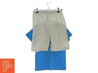 Nattøj med t shirt og shorts fra Nickelodeon (134/140 cm)
