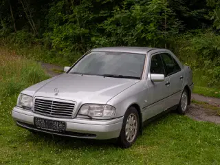 Mercedes C280 W220