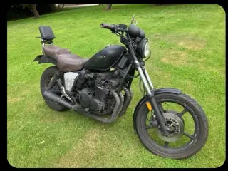 Yamaha Maxim xj 700s
