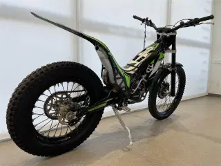 Ossa TR250I Trial maskine
