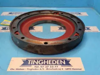 New Holland TM115 Afstandsstykke R. 5152347