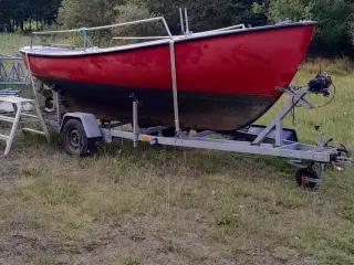 Jolle med dam og trailer