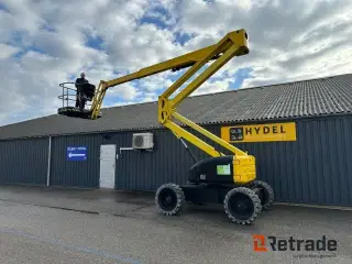 Nifty 17 meter bomlift