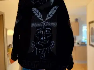 Hættetrøje i uld 