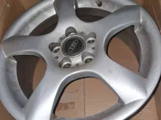 1 stk Audi A 3 fælg - flot