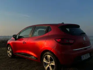 Clio (27.8 KM/L)