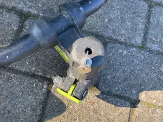 Sælger denne buzzrack for 2 cykler 