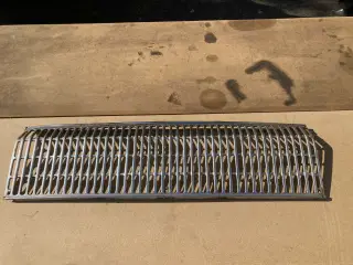 Ford Taunus P6 Kølergitter