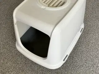 Kattetoilet med aftageligt låg
