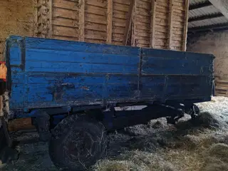 - - - tipvogn - sælges momsfri