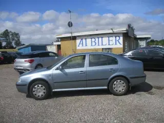 Skoda Octavia 1,6 Ambiente