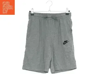 Grå Nike shorts fra Nike (str. L)