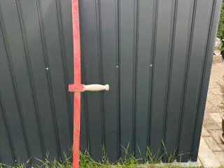 Have le / til pynt