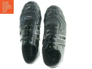 Sorte fodboldstøvler fra Kemberg (str. 33)