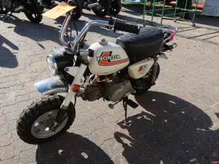MOTORCYKEL, Hond