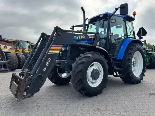 New Holland TS100 KUN 3900 TIMER! MED VENDEGEAR VED RATTET OG AIRCON!