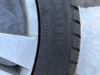 Fælge fra Mercedes Benz C 350 T CDI årgang 2011