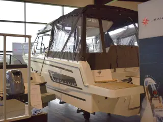 Jeanneau 795 Serie 2 - 225 HK Yamaha/Udstyr