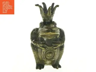Humoristisk dekorativ frø med krone (str. 9,5 x 5 cm)