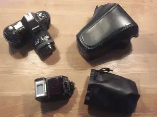 Nikon F801s med blitz