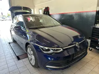 VW Golf VIII 1,5 eTSi 150 Style DSG