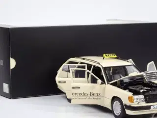 1:18 Mercedes E300D S124 StCar 1989 