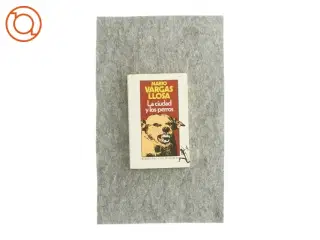 La ciudad y los perros af Mario Vargas Llosa (bog)