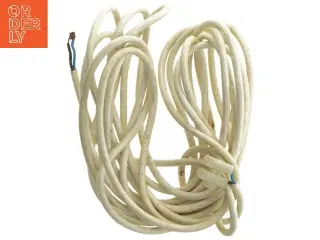 Lang hvid el-kabel