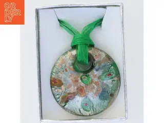 Italiensk håndlavet halssmykke (str. Kasse 9 x 6 cm)