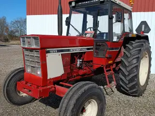IH 1055  Traktor Comfort hus