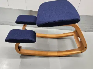 Original Stokke Balans knæstol i flot stand