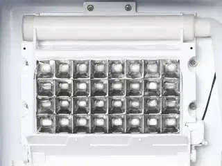 Isterningmaskine 45 kg/24 timer sort