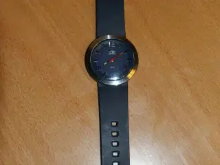 Dameur mrk. Technos med påskrift Mormaii
