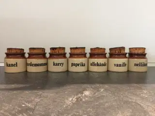Krydderi krukker