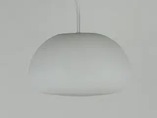 Muuto Fluid Pendel – Hvid Ø23 cm
