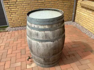 Regnvandstønde, træ 