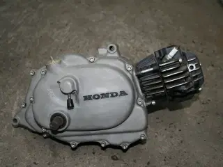 Honda Amigo  Motor  4 tagt