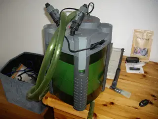 diverse akvarietilbehør